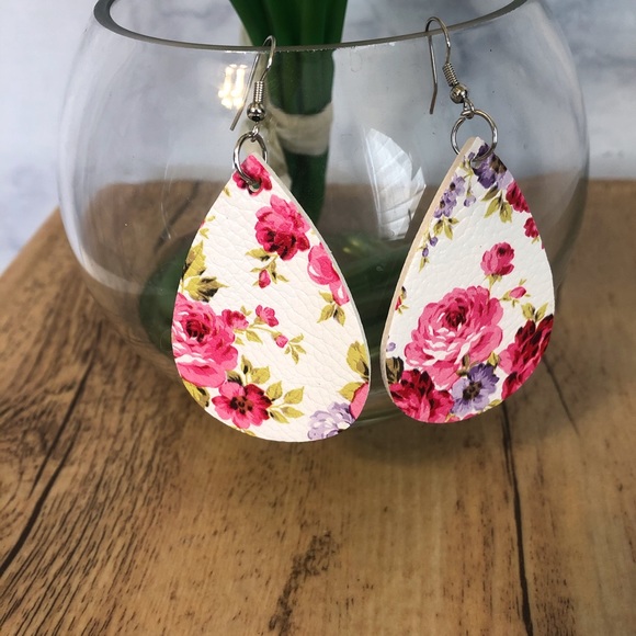Jewelry - Faux Leather Floral Teardrop Shaped Earrings